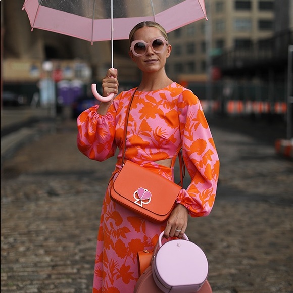 ASOS DESIGN puff sleeve wrap front midi dress with cutout in floral print - Picture 3 of 7